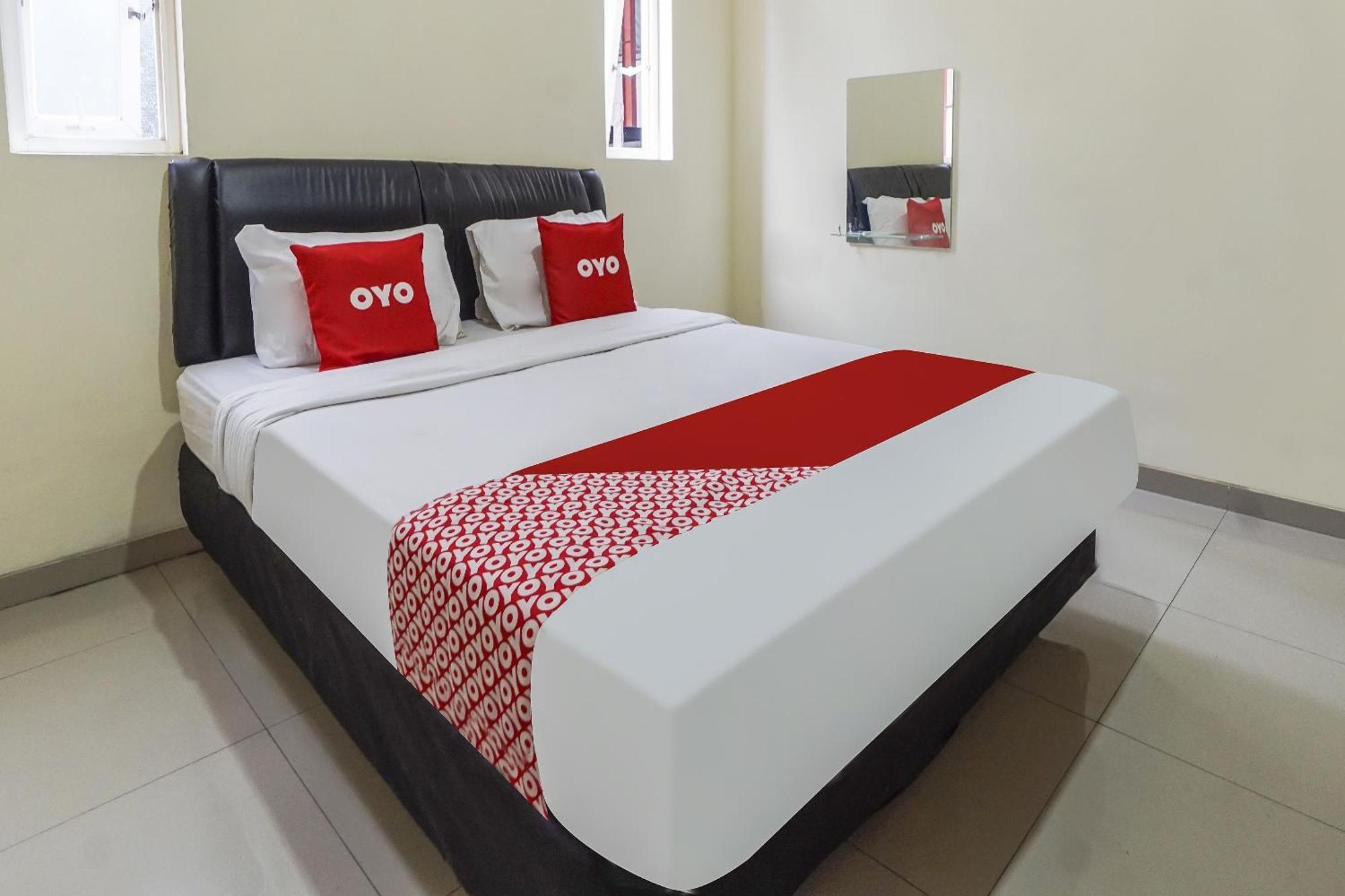 Oyo 91084 Oke Guest House Маланг Экстерьер фото